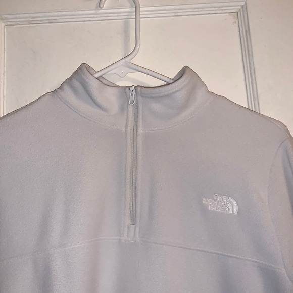 North Face pullover - Picture 3 of 4